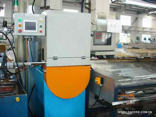 FCW400�X���Д��C(j��)1.jpg